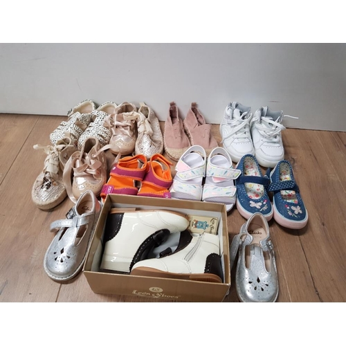 169 - A LARGE QUANTITY OF KIDS SHOES SIZE 6 INCLUDES RALPH LAUREN