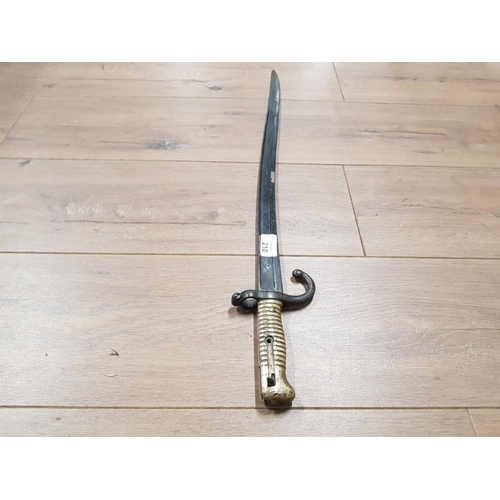 210 - 19TH CENTURY FRENCH BAYONET IN EXCELLENT CONDITION WITH BRASS HANDLE