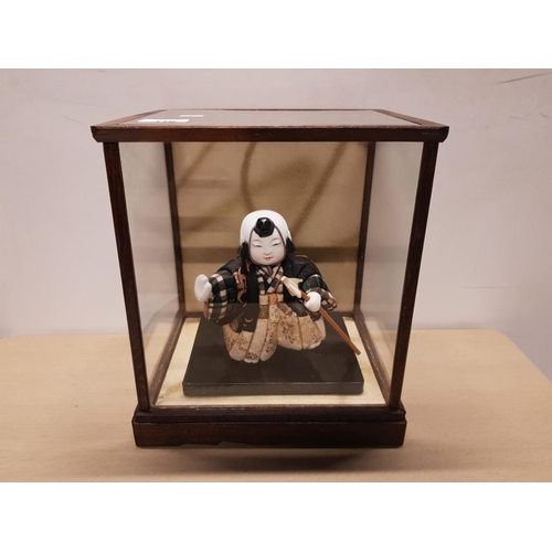 119 - NICE WOODEN AND GLAZED DISPLAY CASE CONTAINING JAPANESE FIGURE