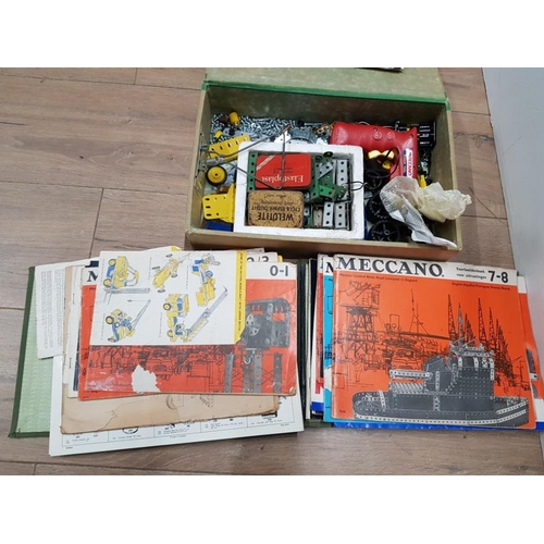 381 - BOX OF VINTAGE MECCANO TOGETHER WITH FOLDER CONTAINING MECCANO DESIGNS AND INSTRUCTIONS