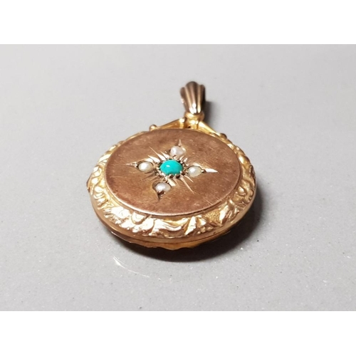 92 - 9CT GOLD CIRCLE TURQUOISE & PEARL PENDANT 4.2G