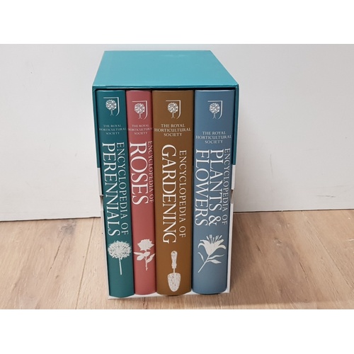 104 - THE ROYAL HORTICULTURAL SOCIETY BOOK SET THE COMPLETE GARDENERS COLLECTION