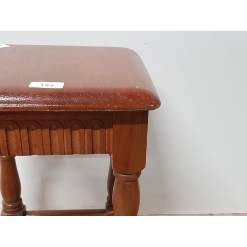 132 - OLD CHARM STYLE DRINKS TABLE 42CM 28CM