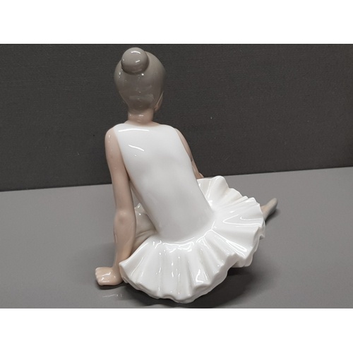 174 - NAO BY LLADRO FIGURE 147 SENTADA BALLERINA WITH ORIGINAL BOX