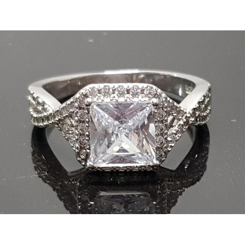 50 - SUPERB SILVER AND CZ RING GROSS WEIGHT 3.2G SIZE P1/2