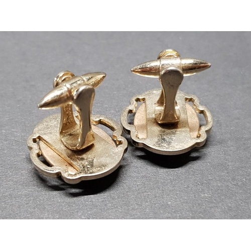 46 - PAIR OF CAVALIER CUFF LINKS