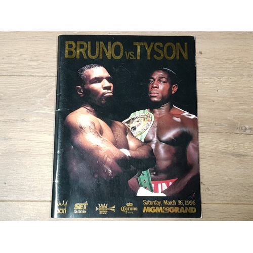 82 - WBC HEAVYWEIGHT BOXING CHAMPIONSHIP FIGHT BETWEEN FRANK BRUNO AND MIKE TYSON OFFICAL PROGRAMME SIGNE... 