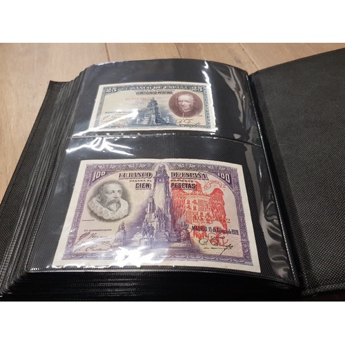 282 - AN ALBUM WHICH CONTAINS UNCIRCULATED 200 WORLD BANK NOTES INCLUDES INDONESIAN AUSTRALIAN ETC