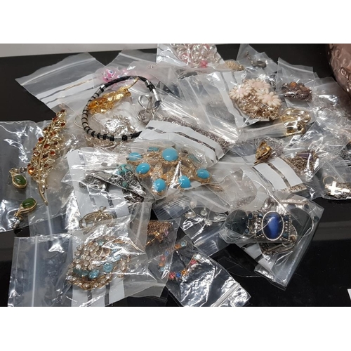 350 - DISH CONTAINING A LARGE QUANTITY OF COSTUME JEWELLERY, BROOCHES, BRACELETS AND EARRINGS ETC