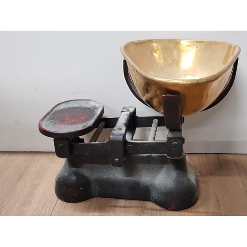 396 - CAST IRON GROCERY SHOP SCALES WITH BRASS PAN