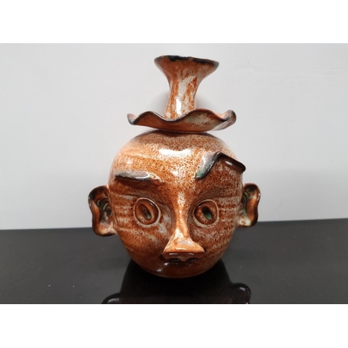 303 - STUDIO POTTERY HEAD SCULPTURE BY MARCUS GOLDBERGER FOLKSTONE POTTERY