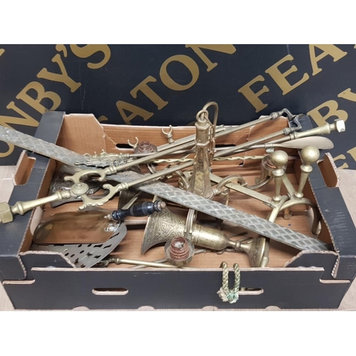 150 - A BOX OF MISCELLANEOUS BRASS WARE INC PART COMPANION SET VASES LIGHT FITTING ETC