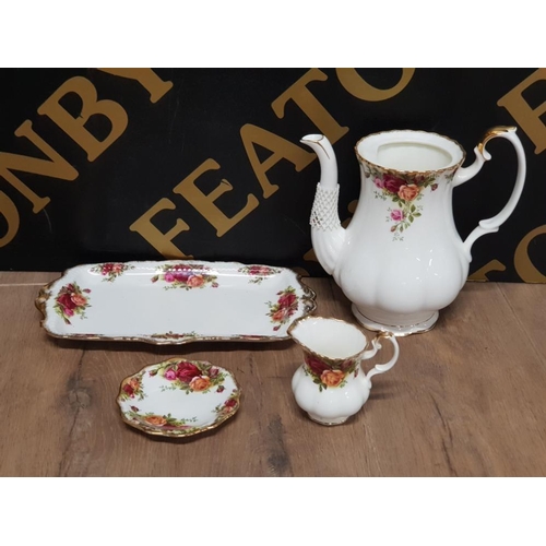 155 - 4 PIECES OF ROYAL ALBERT OLD COUNTRY ROSES INC TEAPOT ETC