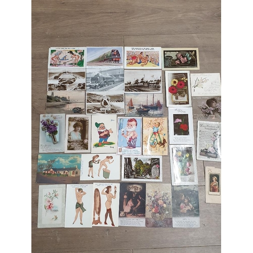 168 - A LOT OF MISCELLANEOUS VINTAGE POST CARDS