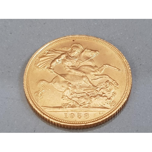 19 - 22CT GOLD 1958 FULL SOVEREIGN COIN