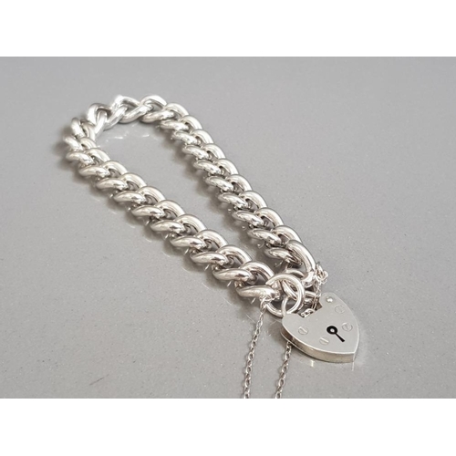 42 - SILVER LADIES ROUND CURB LINK BRACELET WITH HEART SHAPED CLASP 40.1G