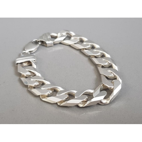 44 - SILVER LARGE LINK HEAVY FLAT CURB GENTS BRACELET 53.3G