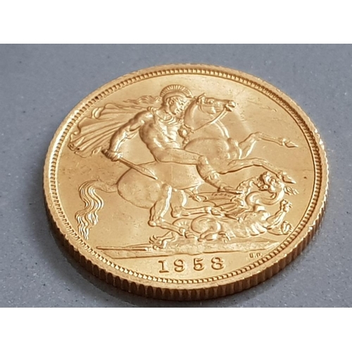 71 - 22CT GOLD 1958 FULL SOVEREIGN COIN