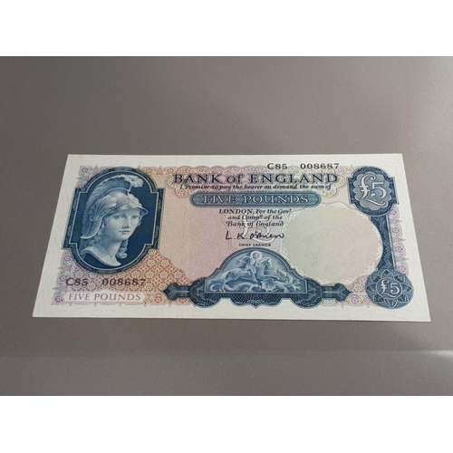 84 - BANKNOTE 1957-61 £5 HELMETED BRITANNIA EF