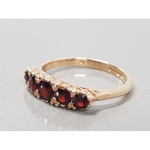 217 - 9CT YELLOW GOLD GARNET FIVE STONE RING SIZE Q 2.6GRAMS