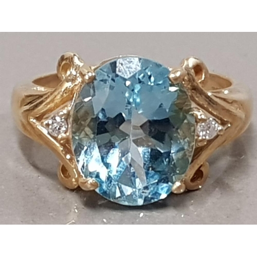 127 - 9CT YELLOW GOLD BLUE TOPAZ RING 5.4G SIZE N