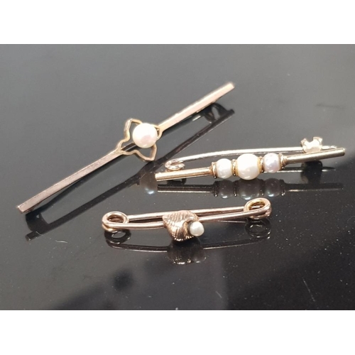 337 - 3 PEARL BAR BROOCHES, 2 LARGER ONES IN 9CT