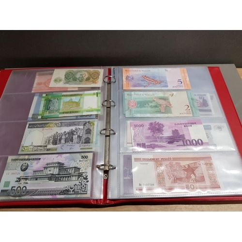 364 - AN ALBUM OF WORLD UNC BANKNOTES TO INCLUDE VIETNAM, MOLDOVA, BURMA, BOLIVIA AND OTHERS, APPROXIMATEL... 