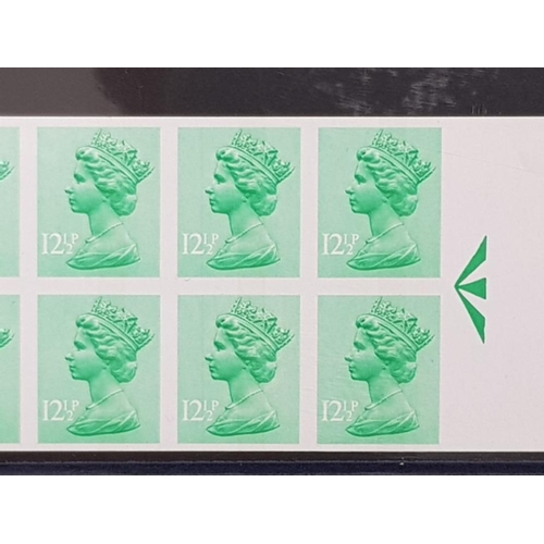 29 - STAMPS 1982 12 1/2P LIGHT EMERALD (ONE CENTRE BAND) UM IMPERFORATED BLOCK OF 8 WITH SHEET MARGIN AT ... 