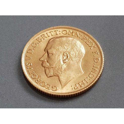 66 - 22CT GOLD 1915 FULL SOVEREIGN COIN