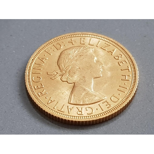 71 - 22CT GOLD 1958 FULL SOVEREIGN COIN