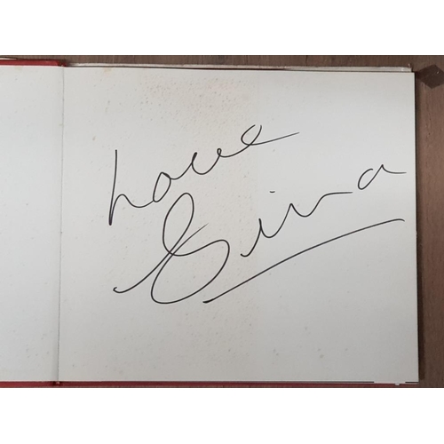 104 - GINA LOLLOBRIGIDA SIGNED 1973 ITALIA MIA HARDBACK BOOK