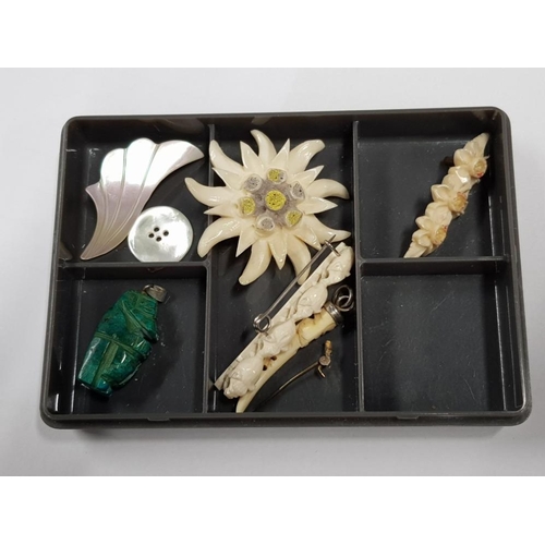 30 - BOX CONTAINING VINTAGE BONE AND MOTHER OF PEARL JEWELLERY