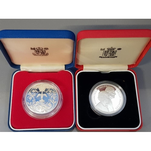 55 - UK ROYAL MINT 1977 JUBILEE SILVER PROOF CROWN AND 1997 GOLDEN WEDDING 5 POUND SILVER PROOF COIN BOTH... 