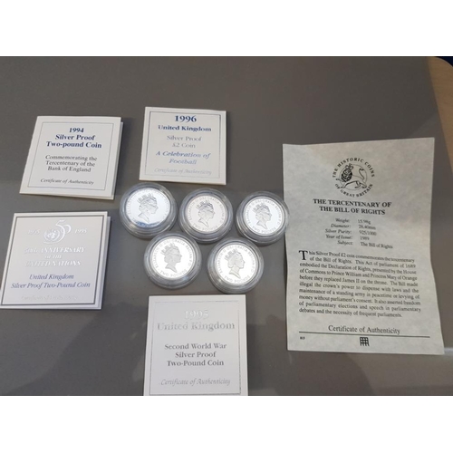 62 - 5 UK ROYAL MINT SILVER PROOF 2 POUND COINS 1989 BILL RIGHTS ,1994 BANK OF ENGLAND, 1995 PEACE, 1995 ... 