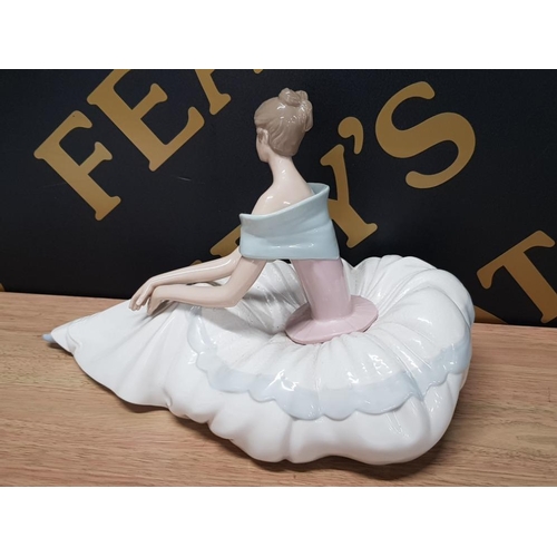 296 - LARGE NAO BY LLADRO BALLERINA FIGURINE, 1266 HOPE