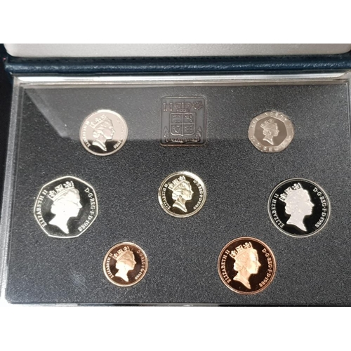 366 - ROYAL MINT 1988 PROOF COIN SET IN ORIGINAL CASE WITH CERTIFICATE OF AUTHENTICITY