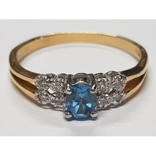 377 - 18CT YELLOW GOLD BLUE STONE AND DIAMOND RING, 2.5G GROSS SIZE P