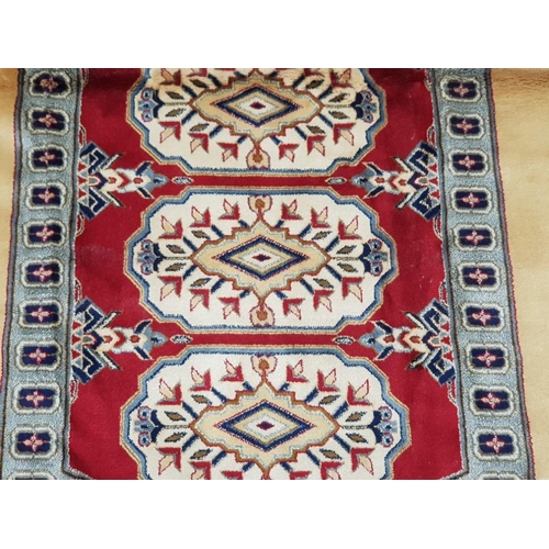 400 - BELGIAN WOOL RUG BY KASHMIR IN VERY GOOD CONDITION, 12X9 FT