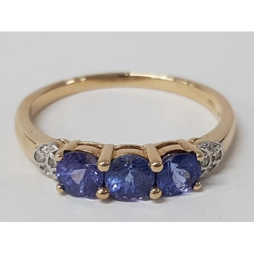 236 - A 9CT YELLOW GOLD BLUE STONE AND DIAMOND RING SIZE U 2.7G GROSS