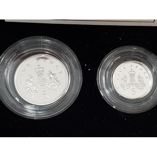 31 - 1990 ROYAL MINT TWO COIN 5P SILVER PROOF SET TOGETHER WITH 1992 ROYAL MINT 2 COIN 10P SET BOTH IN OR... 