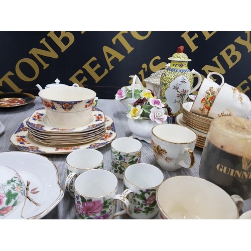 80 - PART DINNER AND TEA WARE TO INCLUDE CROWN STAFFORDSHIRE, ROYAL VALE CHINA AND DERBY WARE