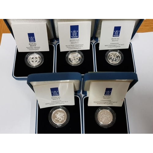 87 - 5 ROYAL MINT UK  1 POUND SILVER PROOF COINS FROM 1993 TO 1997 ALL IN ORIGINAL CASES WITH CERTIFICATE... 