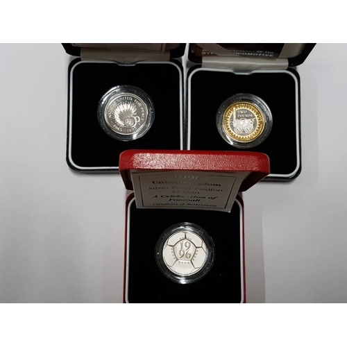 95 - ROYAL MINT UK 2 POUND SILVER PROOF PIEDFORT COINS X3 COMPRISING 1995 UNCIRCULATED, 1996 FOOTBALL AND... 