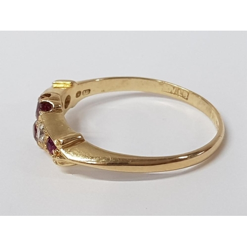 263 - 18CT YELLOW GOLD RUBY AND DIAMOND RING, 3G GROSS SIZE O1/2