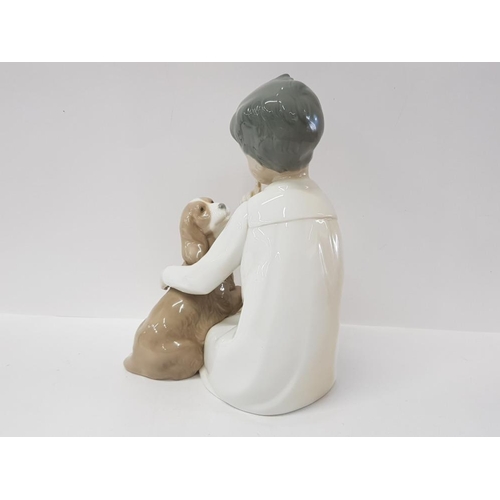 303 - LLADRO FIGURE 4522 BOY WITH DOG IN ORIGINAL BOX