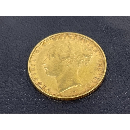 126 - 22CT GOLD QUEEN VICTORIA YOUNG HEAD FULL SOVEREIGN 1886
