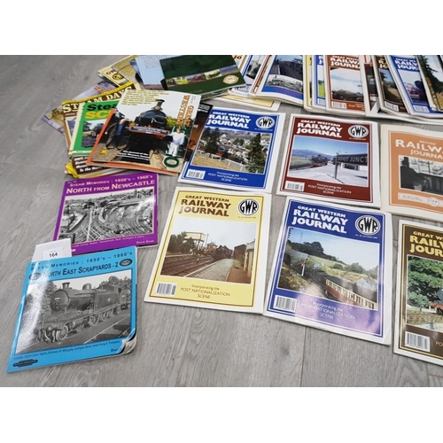 164 - LARGE COLLECTION OF RAILWAY MAGAZINES INCLUDES GREAT WESTERN RAILWAY JOURNAL, LOCOMOTIVES ILLUSTRATE... 