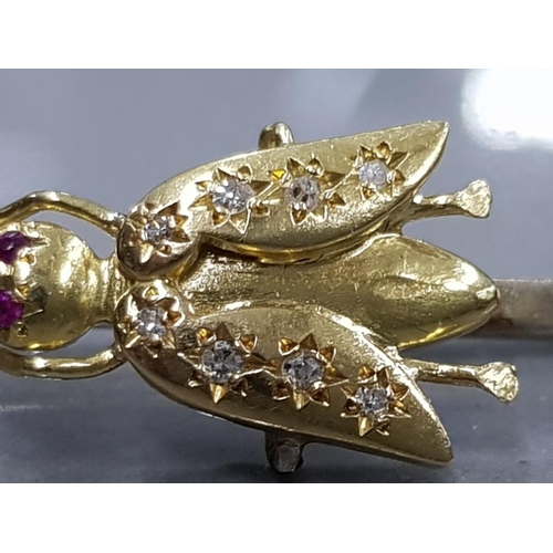 220 - 9CT YELLOW GOLD AND DIAMOND BUG BROOCH GREAT CONDITION 4.3G