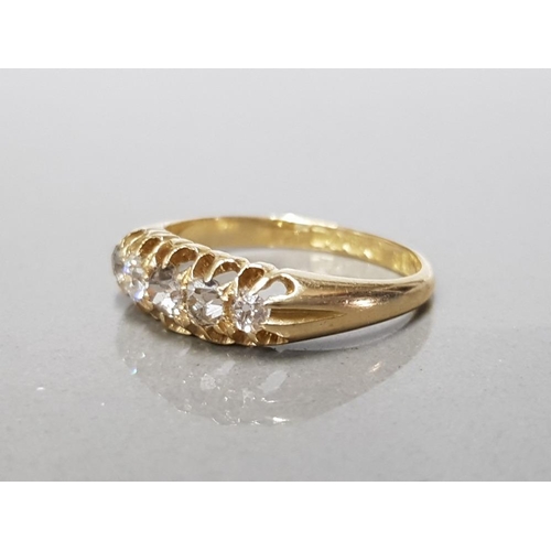 398 - 18CT YELLOW GOLD LADIES 5 STONE DIAMOND RING COMPRISING OF 5 GRADUATED DIAMONDS SET ACROSS THE BAND ... 