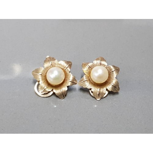 27 - A PAIR OF 9CT GOLD CLIP ON PEARL EARRINGS GROSS 3.7G